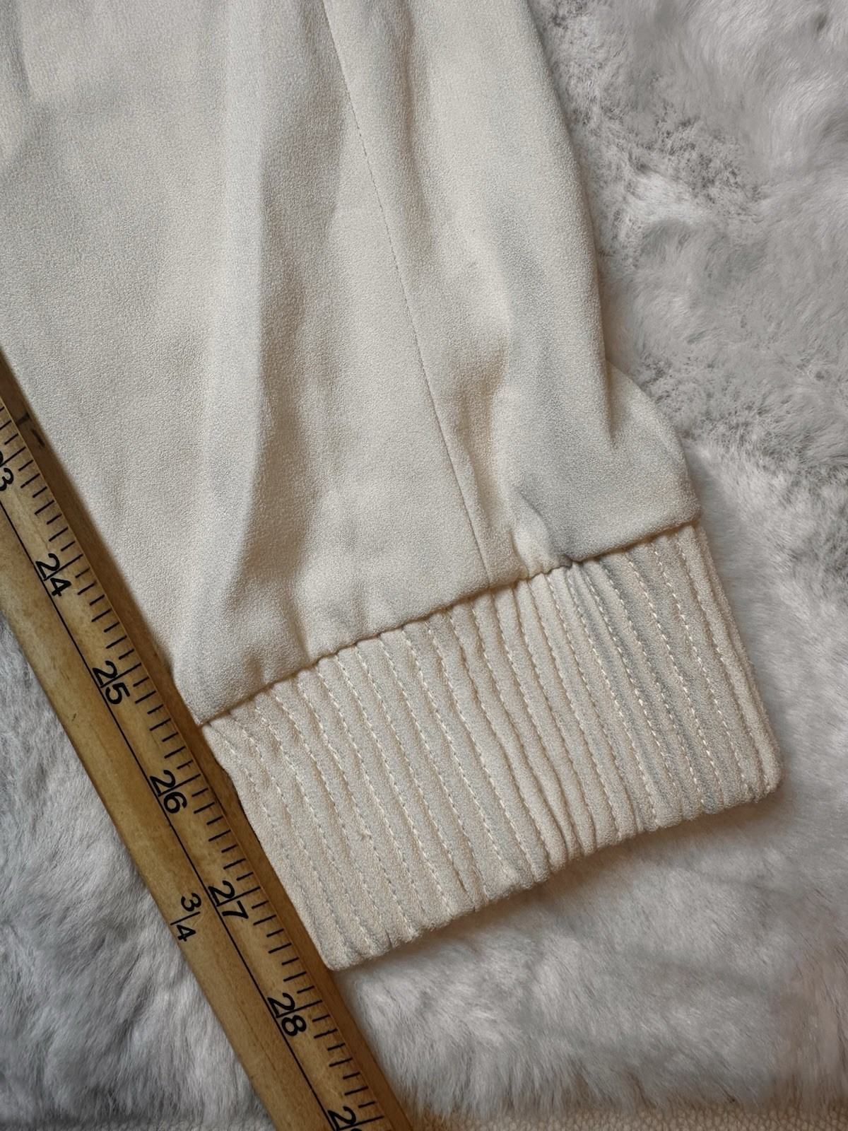 Aritzia Babaton Pant Pull-On Jogger Pants Women's Size 4 Off White thumbnail 5