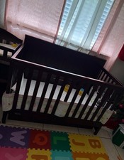 Graco Dark Wood Crib Espresso