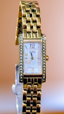 Used CITIZEN Lady s ECO-DRIVE Gold Plated watch G620-T004704-KA in BOX needs bat