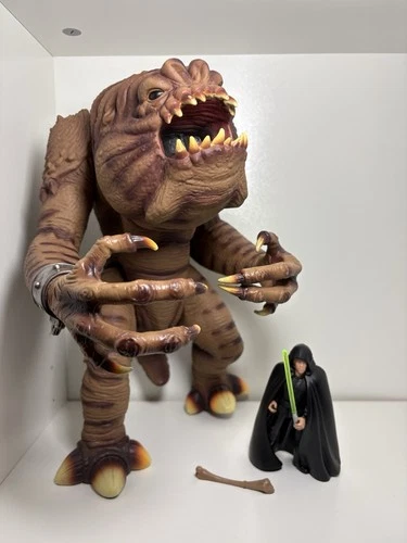 RARE 1998 Kenner Star Wars Rancor & Luke Skywalker Action Figures w/ Accessories
