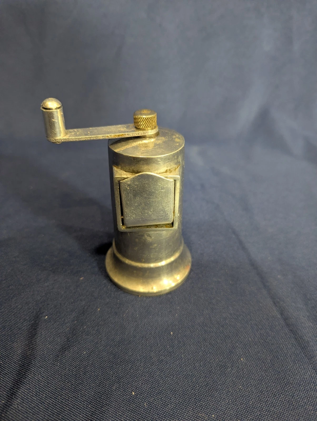 Vintage Cast Aluminum Pepper Grinder Mill 4"