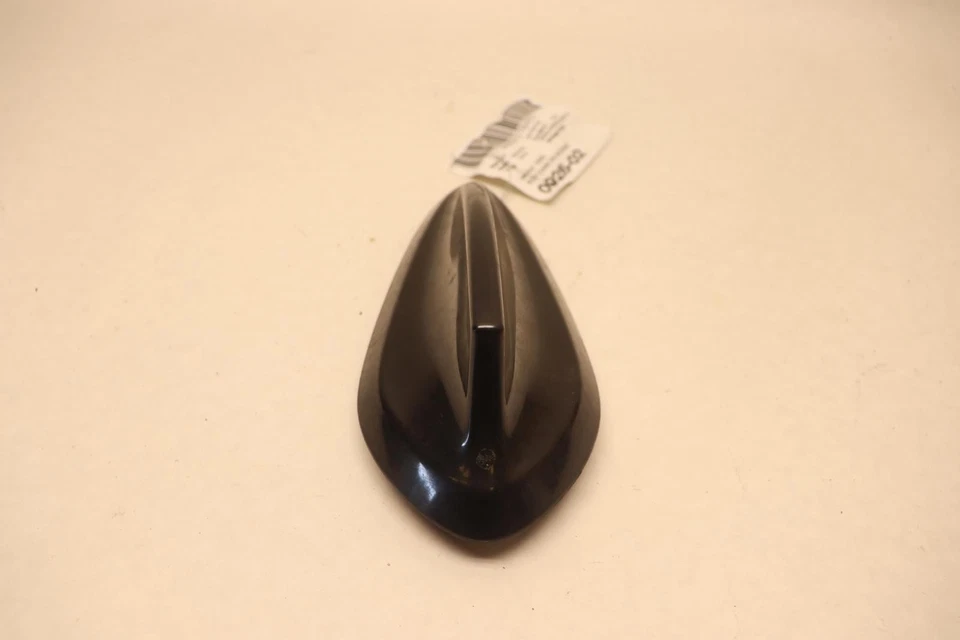 BMW X5 F15 F16 2014-2018 ANTENA ALETA DE TIBURÓN MONTADA EN EL TECHO OEM Foto 4 de 4