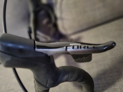 SRAM Force eTap AXS Brems-/Schalthebel + Bremssättel