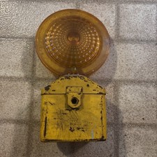 Dietz 666 Visi-flash Warning Light. Re Deitz Co Pat Usa Dietz 666 Visi-flash Warning Light. Re Deitz Co Pat Usa