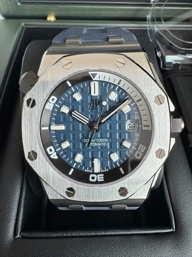 Audemars Piguet Royal Oak Offshore Diver Blue Dial Watch - EXCELLENT CONDITION!