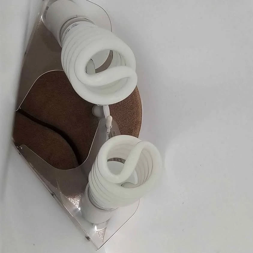 Lowel Ego Digital Imaging Fluorescent Lights (x2) - food/product photography - Image 3 of 4