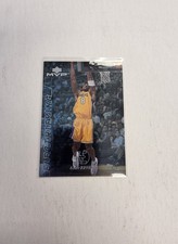2000-01 Upper Deck MVP - Electrifying Kobe Bryant #E8