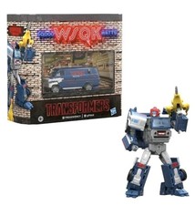 NEW Hasbro Transformers Collaborative Stranger Things FreakWENCY Chevy Van 1983