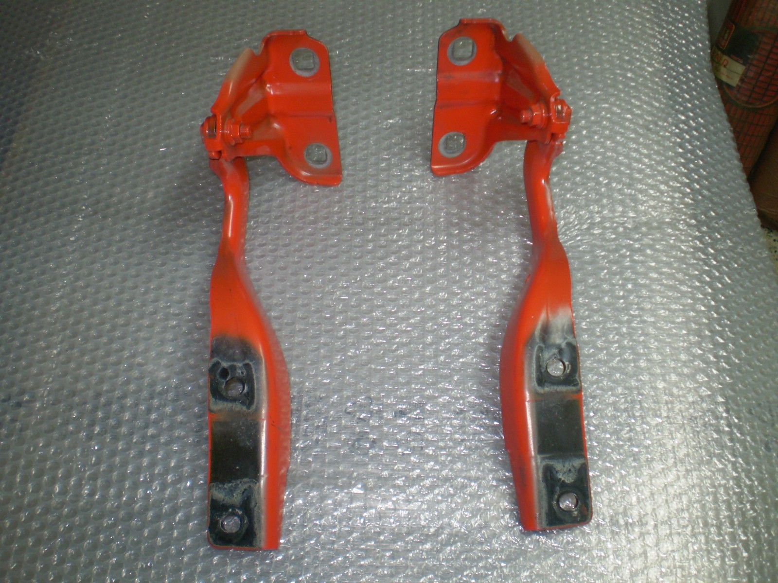 Pair Of Front Hood Hinges Compatible With JEEP RENEGADE Orange