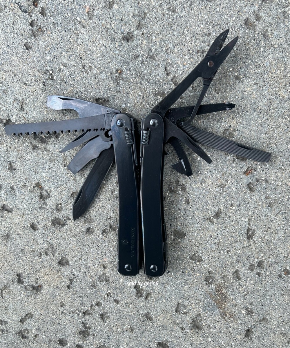 visvim armiger US9.0 Black 難あり Victorinox Swiss Army Knife Black Swisstool Spirit XBS W-Pouch