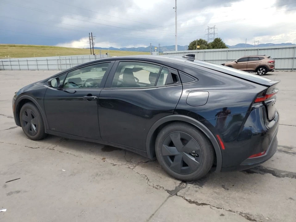 RADIATOR FAN MOTOR/ASSEMBLY 2023-2024 TOYOTA PRIUS - Image 2 of 4