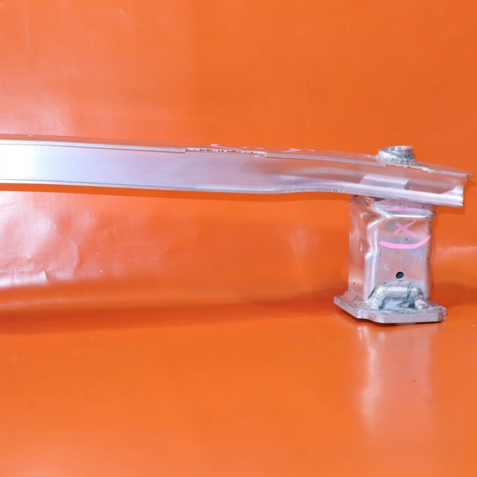 TOYOTA SUPRA GR REFUERZO TRASERO 2020 2021 2022 7436844 Z4 OEM DAÑADO Foto 3 de 4