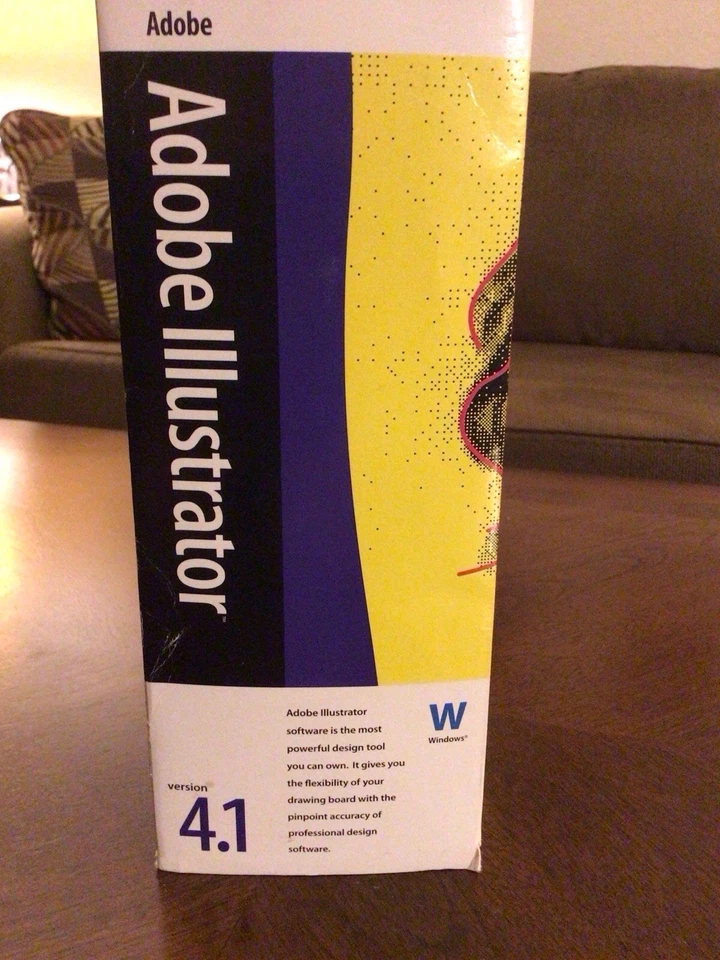 Adobe Illustrator 4.1 COMPLETE VERSION 3.5” floppy discs w/Extras - Image 4 of 4