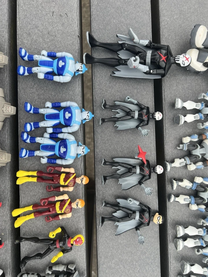 Lote de 55 figuras de acción de Teen Titans de Bandai 2003/2004 en total Foto 3 de 4