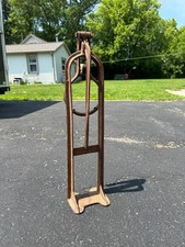 1900s ANTIQUE CAST IRON J.C.MOORE  CO. WAGON JACK STAND RACINE WIS