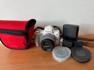 Canon EOS Kiss M weiß spiegelloses 15-45 mm IS STM Objektiv Kit sauber - aus ...