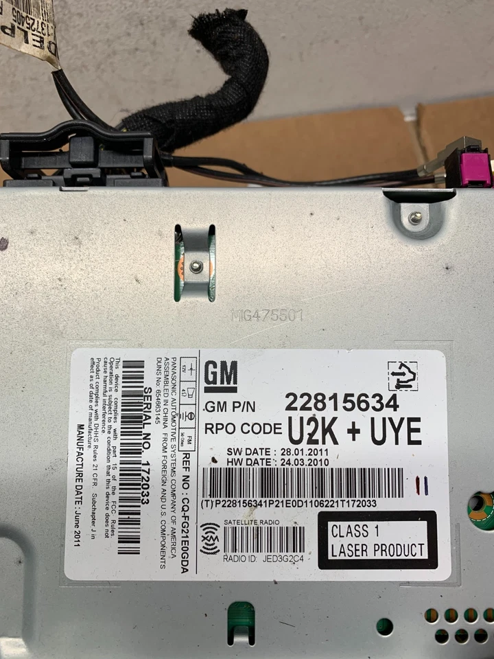 2011 Chevy Cruze Used Interior Dash CD Player 22815634 - Image 4 of 4