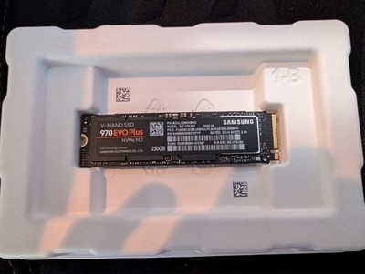 SAMSUNG 970 EVO Plus SSD 250GB NVMe M.2 MZ-V7S250