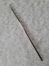 Vintage Used Hero Crochet Hook Made In England Size 2 Metal Silver