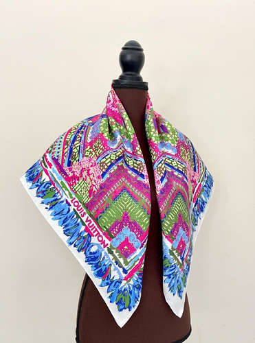 Louis Vuitton Wrap Monogram LV Logo Paradise Green Pink Flower Blue Border Scarf - Afbeelding 15 van 15