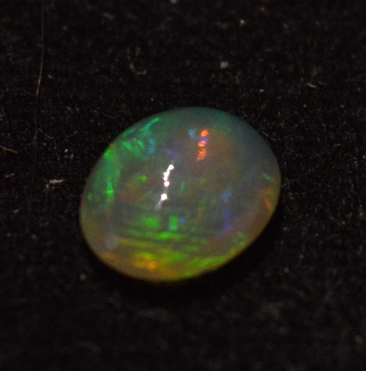 Opale Blanche Naturelle D'Éthiopie – 1.23 Carats, Cabochon, Non Traitée, Neuf Avec étiquette