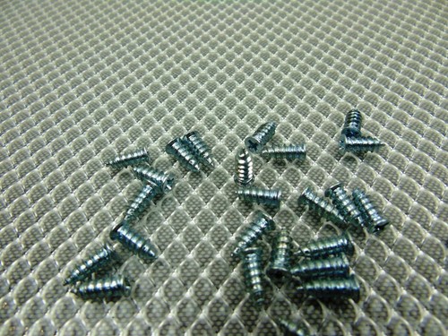 Lot of 25 - HP Compaq PC Desktop Computer Case Chassis Fan Screws Screw Silver - Picture 2 of 4