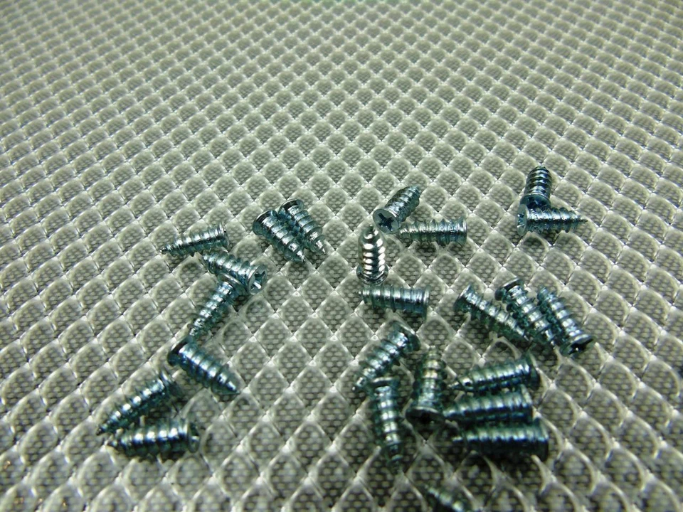 Lot of 25 - HP Compaq PC Desktop Computer Case Chassis Fan Screws Screw Silver - Image 2 of 4