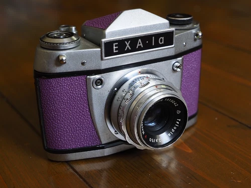 Ihagee Exa Ia with 1:2,9 f=50 mm Meyer Trioplan red V,