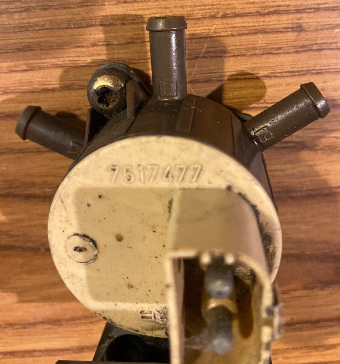 カトロア Saab 900 Classic Turbo APC Boost Pressure Control Solenoid