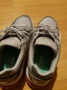 adidas falcon size 5