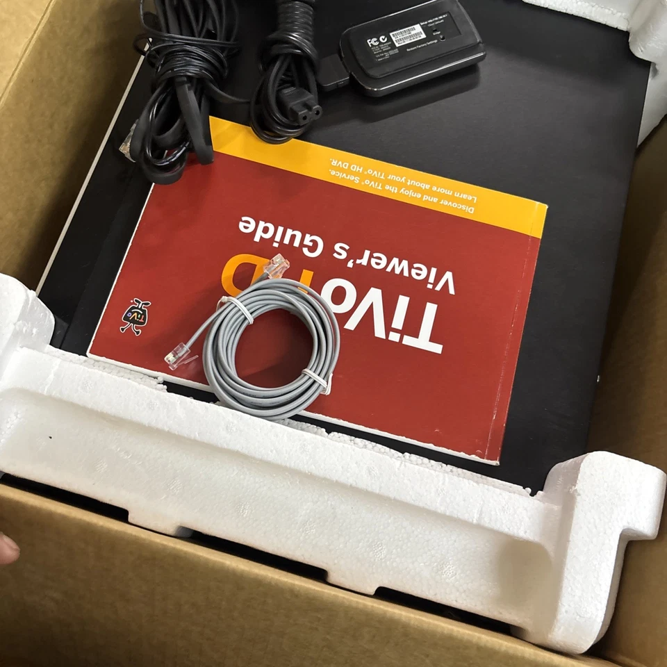 TiVo TCD652160 (160GB) DVR Series 3 w/ Remote HD NICE - Image 4 of 4