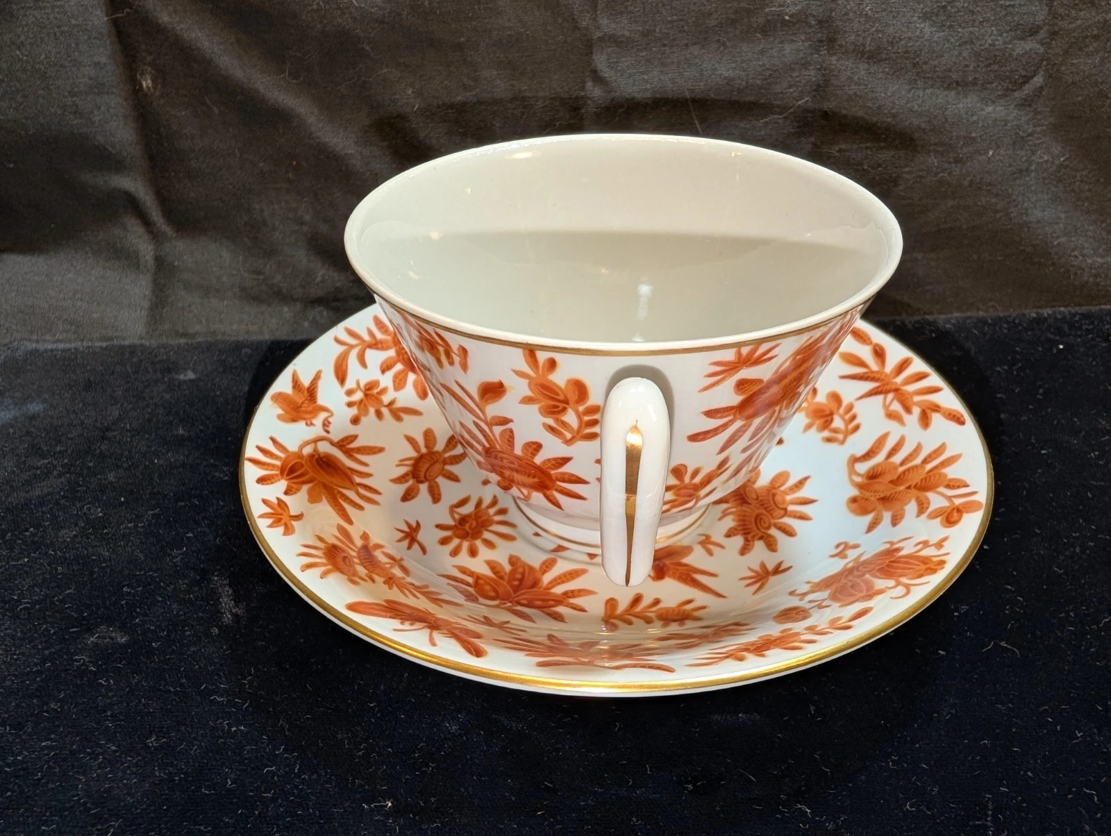 Mottahedeh Sacred Bird and Butterfly Tea Cup and Saucer - Thumbnail 2