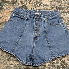 Levi's High Waisted Mom Jean Shorts Button Fly Size 25