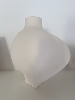 Louise Roe Vase Pirout Raw White Keramik (25cm)