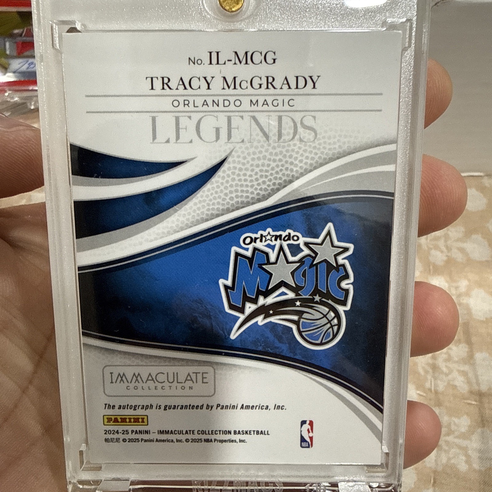 2024-25 Immaculate Tracy McGrady Legends On-Card Auto #/49 #IL-MCG view 3