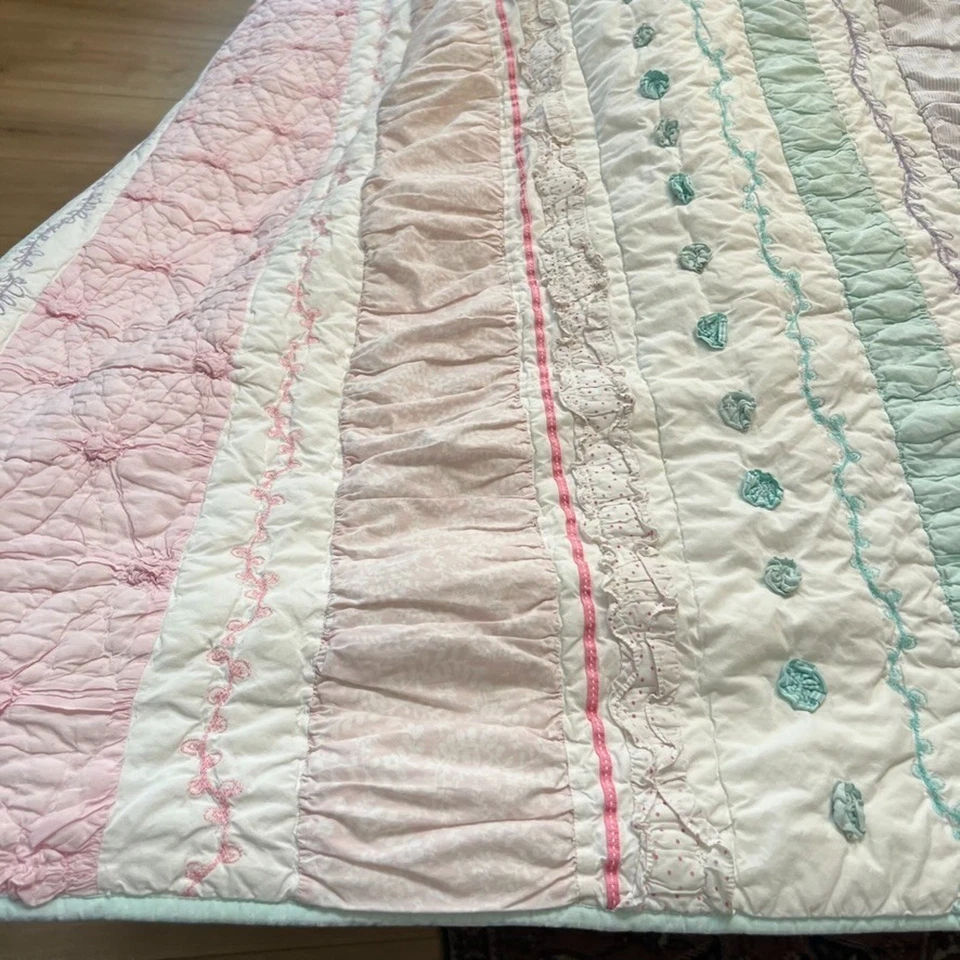 Pottery Barn Kids Full Queen Quilt Bailey Striped Textured Pastel Colors - Image 3 of 4