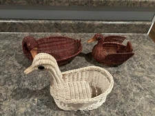 Vintage Wicker Duck Woven Rattan Baskets AVON Lot of 3 Various Sizes 🦆 🔥🔥