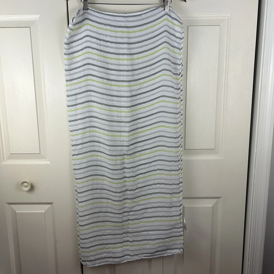 Manta envolvente para bebé Ideal Baby by Aden + Anais Stripes blanca verde gris Foto 4 de 4