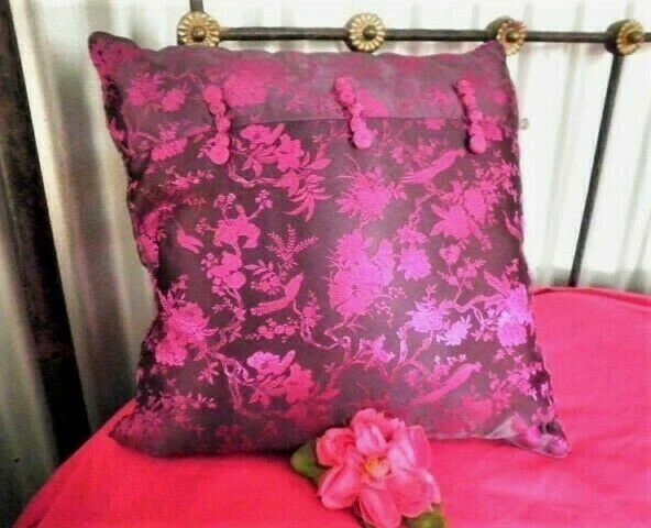 Cushion top inserts target
