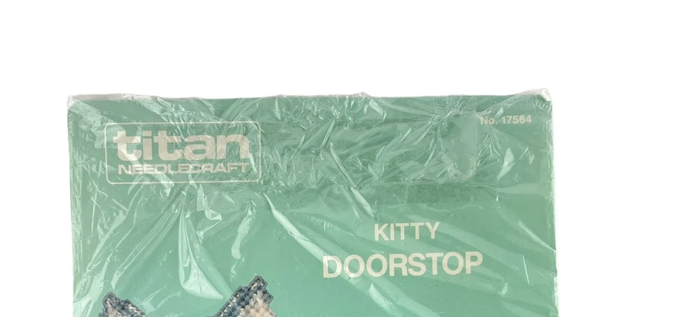 Kit de lona de plástico Titan Needlecraft gris gato tope de puerta gatito 17564 ¡Lindo! Foto 4 de 4