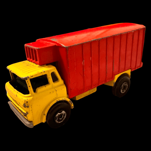 GMC L4000 refrigerator truck Matchbox