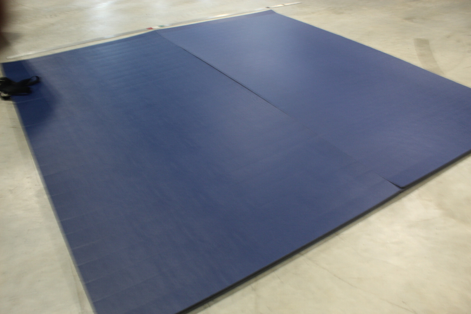 10' x 10' x 1 1/4" Dollamur FlexiRoll Wrestling Mat READ DESCRIPTION