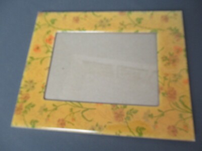 Shiny Plastic Border w/ Flowers Frame - Hanging - 8'' x 10'' - 26  164