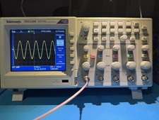 TBS 1104 Tektronix  This Is An Excellent Piec...