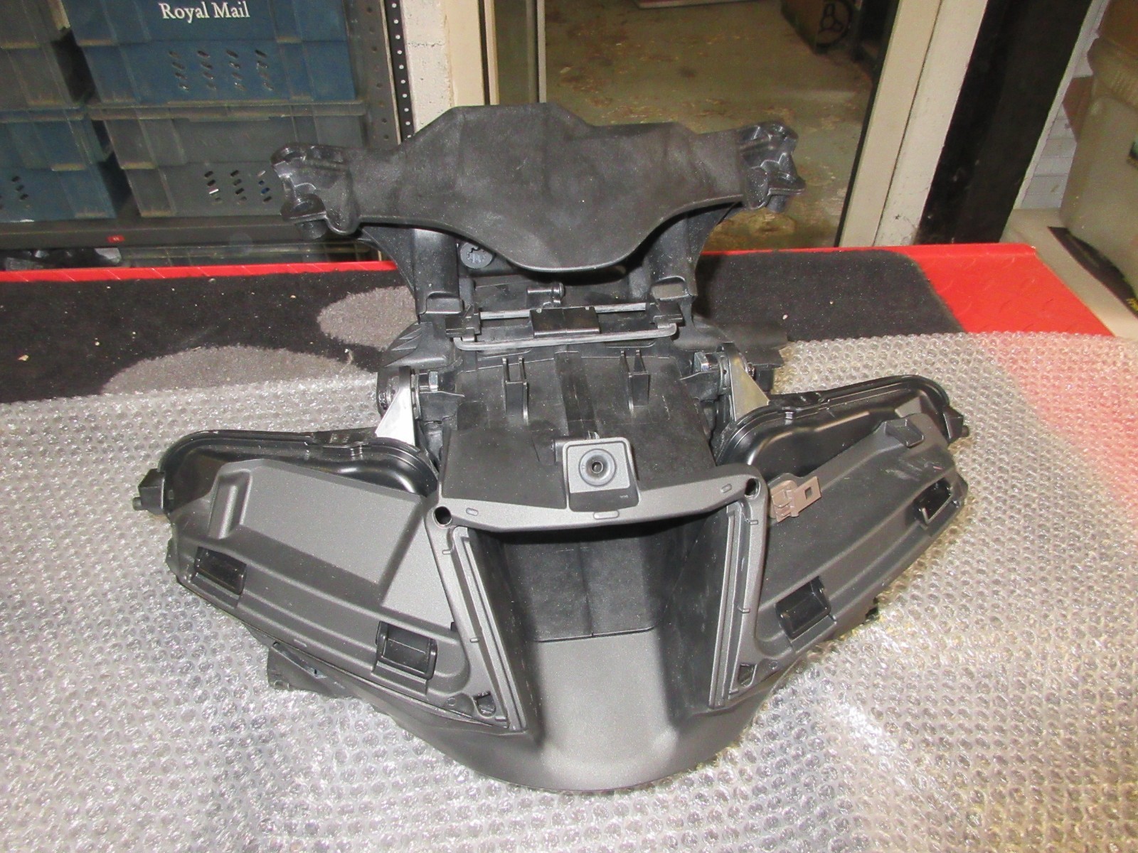 Picture 1 of 3