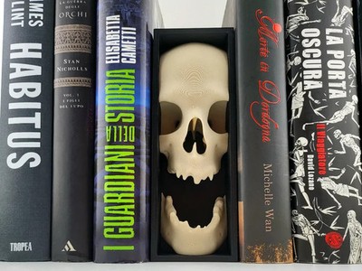 Dämonenskelettkopf Stylische | Buchstütze | Buchnische | Bücherregal