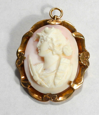 Vintage 10 Karat Yellow Gold Cameo Brooch/Pendant - Free Shipping  (506)