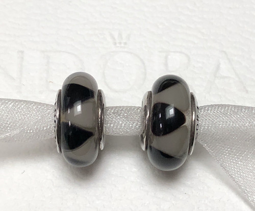RETIRED (2) Authentid PANDORA Black Captivating Murano Glass Beads #790640