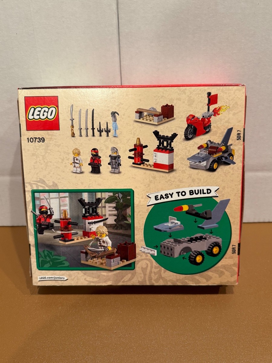 LEGO 10739 Ninjago Juniors Shark Attack Lloyd Kai Great White