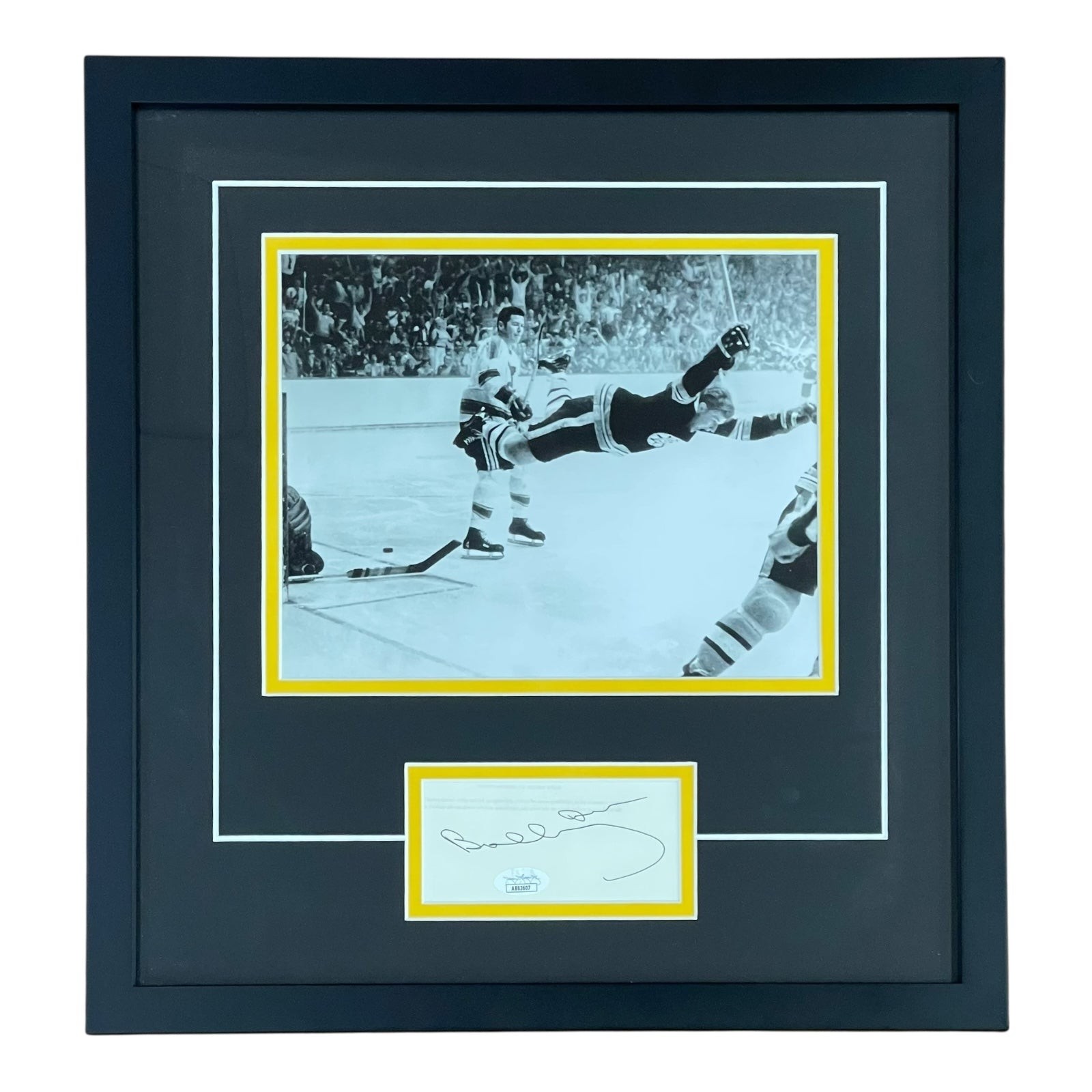 Bobby Orr Autographed Signed Boston Bruins (Flying Goal) Photo "Signature Series" Frame 